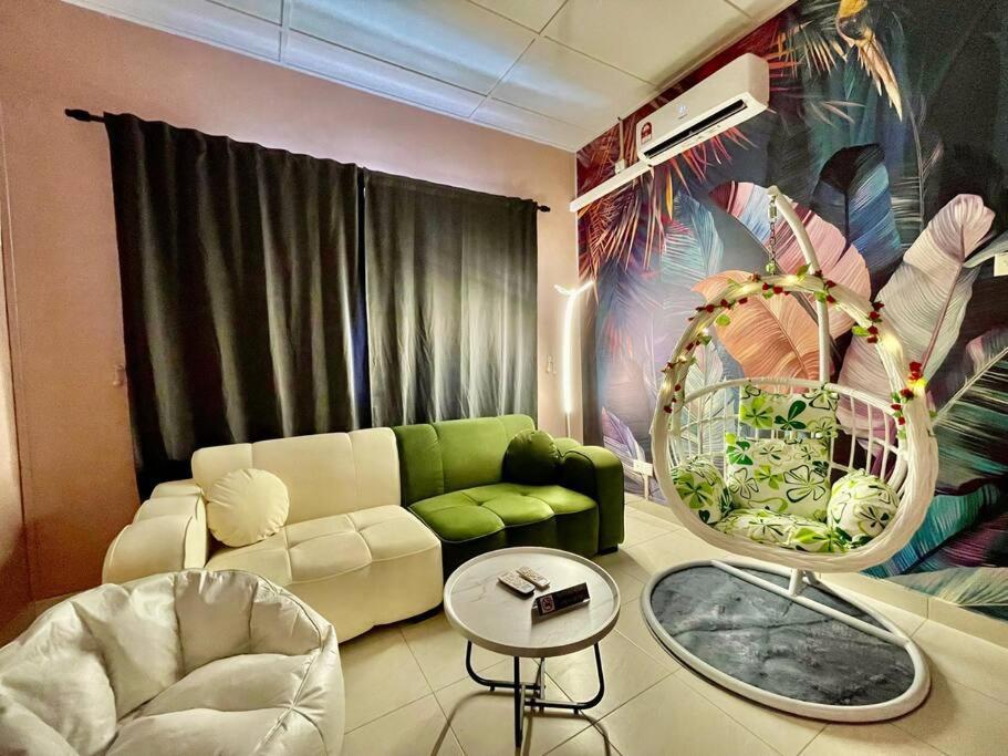 Cozy Holiday Home Karaoke Bbq Bukit Indah Jb Johor Bahru Kültér fotó